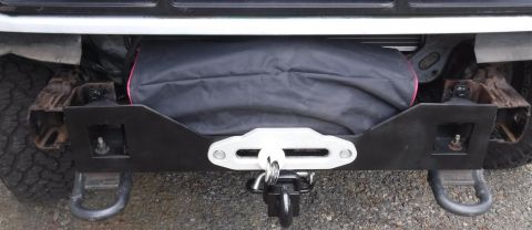 1992 Ford Bronco - Yay, the cover fits on now that the sheet metal tab is painstakingly bent back.
