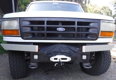 1992 Ford Bronco - Quick 'n dirty bumper wings added to visually fill the space, and get an idea what shape will work well.