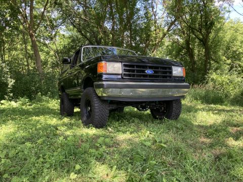 1987 Ford Bronco photo