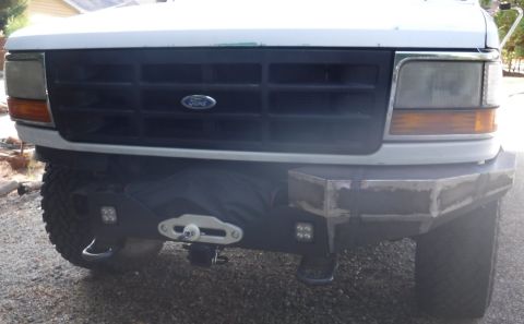 1992 Ford Bronco - Initial test fit. The outer portion needs to tuck in tighter and sit a bit higher in the wheel well. Otherwise, it fits as desired.