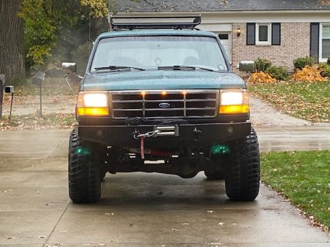 1996 Ford Bronco photo