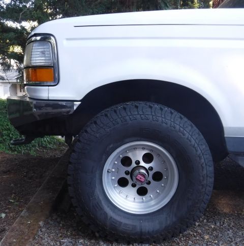 1992 Ford Bronco - End trimmed to flow better with the wheel well.