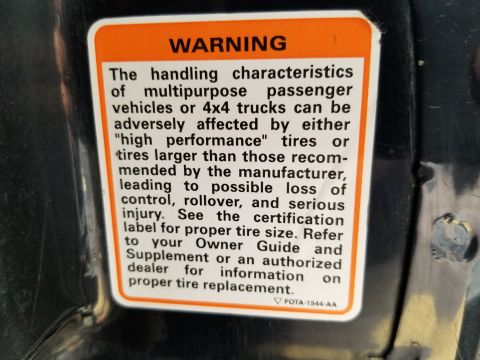 1996 Ford Bronco - Tire warning label