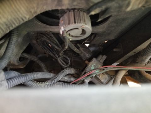 1996 Ford Bronco - LED headlight bulbs' fans are exposed & dirty [url=https://www.supermotors.net/registry/media/1161253] https://www.supermotors.net/getfile/…