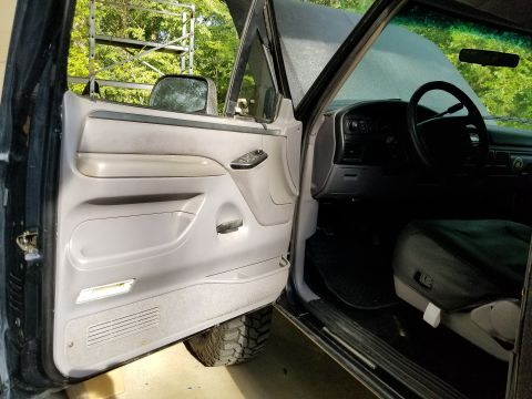 1996 Ford Bronco - The switch bezel was glued to the door panel. Install StepShields $50 (requires remove unused step hardware)[url=https://www.supermotors.ne…