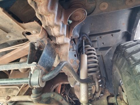 1996 Ford Bronco - The drop pitman arm, shocks, & steering damper are from Rough Country. There's a bunch of steel booger-welded on for the steering & suspens…