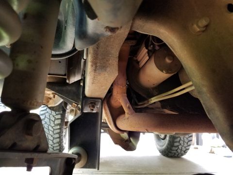 1996 Ford Bronco - The lift bolts appear to be holding tight, but they will need to be checked regularly. [url=https://www.supermotors.net/registry/media/2600…