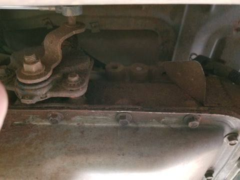 1996 Ford Bronco - E4OD tag is too dirty to read