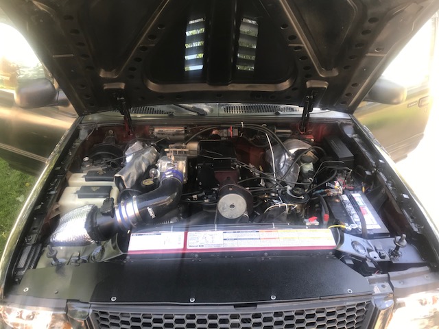 2000 Ford Explorer engine bay with custom intake