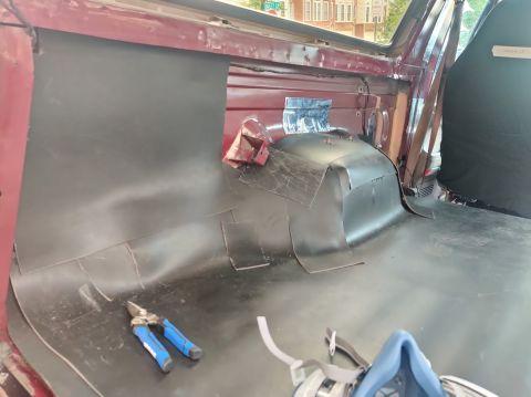 1996 Ford Bronco - 20200815 - Cementing CCF to the MLV in the inner quarter panel
