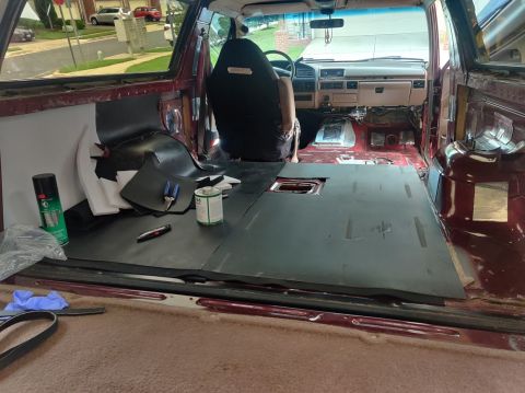 1996 Ford Bronco - 20200815 - More MLV and CCF on the cargo floor.