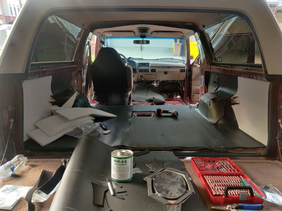 20200816 - Drilled through the sound deadening to place the bolts. Half of them won't thread and I'm not sure why. Also put up more HMF.