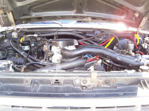 1987 Ford Bronco - Rebuilt engine all reconnected. YES!!!!!!!!