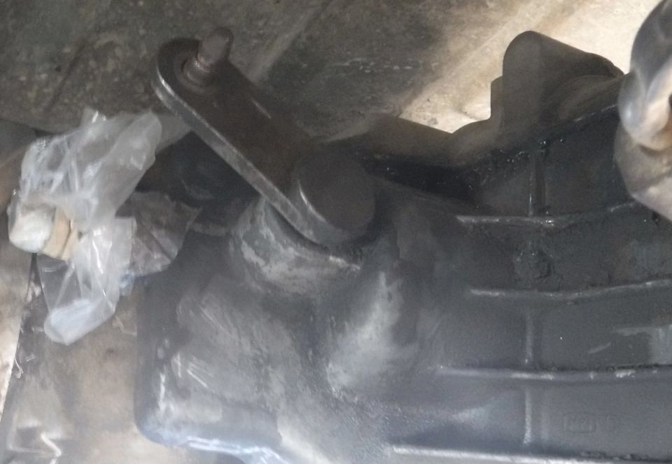 One-piece shift lever on the BW1356 transfer case.
