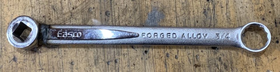 Right rear lower head bolt torque tool