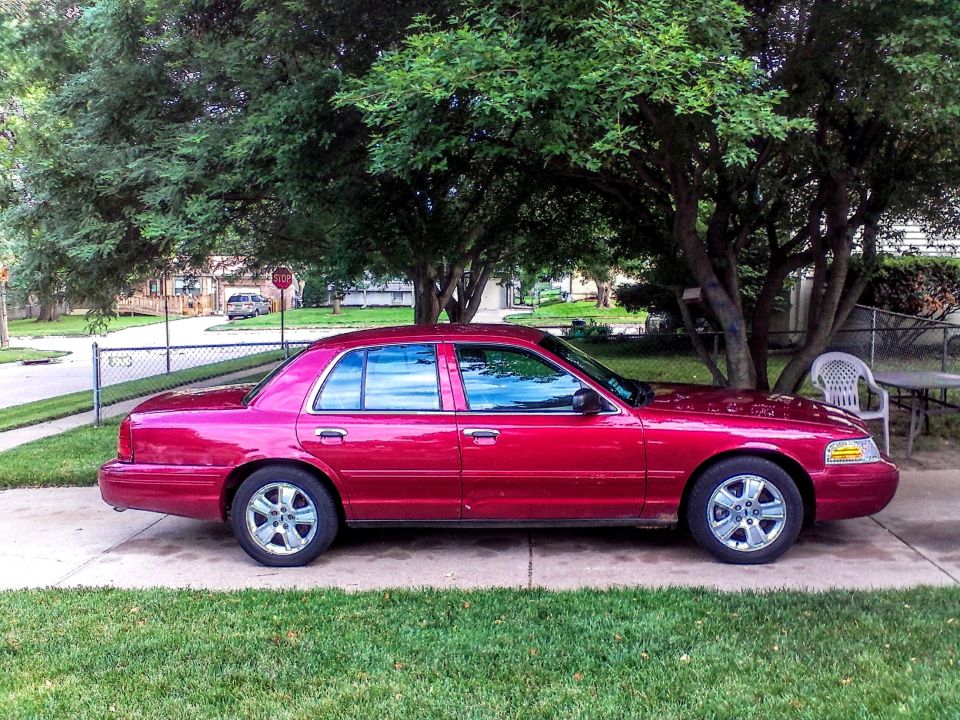 2003 Ford Crown Victoria