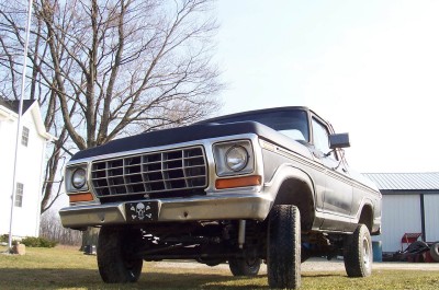 1978 Ford Bronco front view, lifted suspension, dark hood
