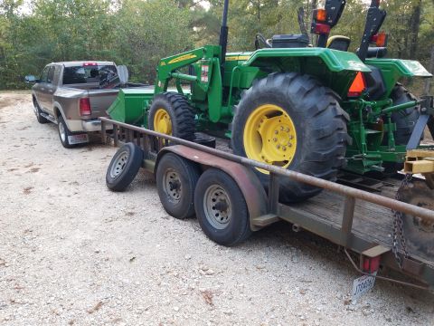 2004 Land Rover Land Rover - Tractor position with disk attached IF THE IMAGE IS TOO SMALL, click it.