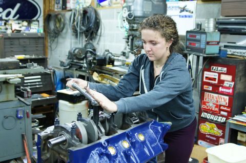 1979 Ford Bronco - Megan torqueing the main studs to 110 ft.lb.