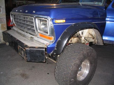 1979 Ford Bronco - "new" bumper