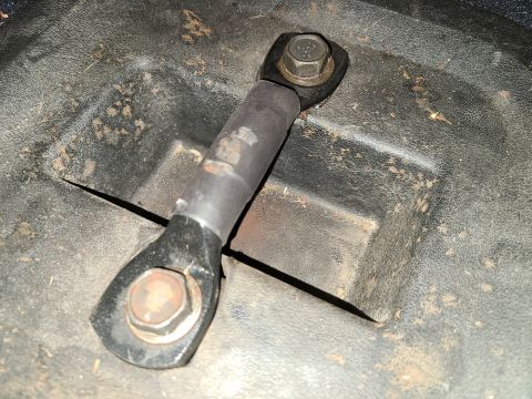 1996 Ford Bronco - The rear seat strike sleeve was replaced to eliminate its rattling. [url=https://www.supermotors.net/registry/media/970013] https://www.sup…