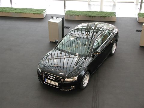 2010 Audi A4 photo