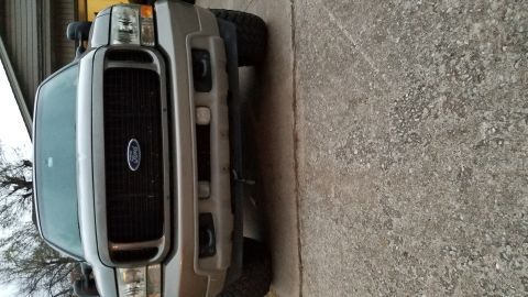 2003 Ford Excursion photo