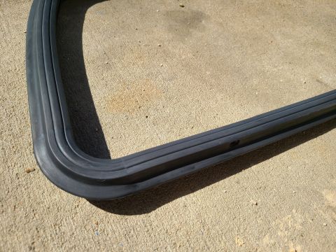 1995 Ford F-150 - Rubber seal on concrete. This part does not appear to be from a 1995 Ford F-150.