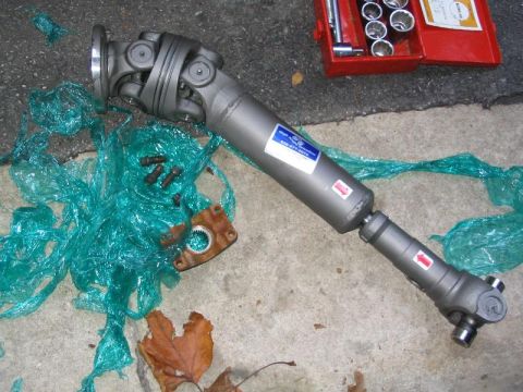 1979 Ford Bronco - "stuby" 1410 CV shaft for the front.