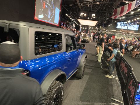 2021 Ford Bronco photo