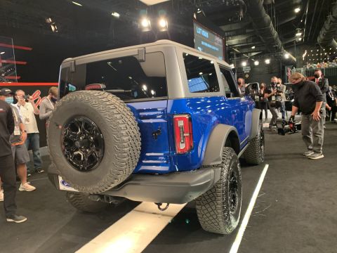 2021 Ford Bronco photo