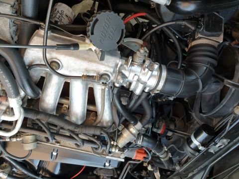 1991 Saab 900 photo
