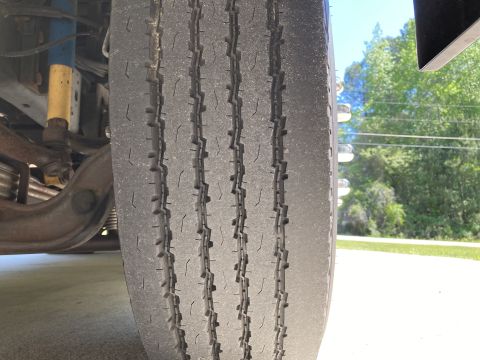2015 Ford F-550 - Front left tire, from the front