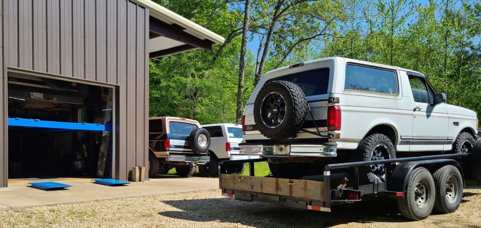 1995 Ford Bronco “Snowflake”