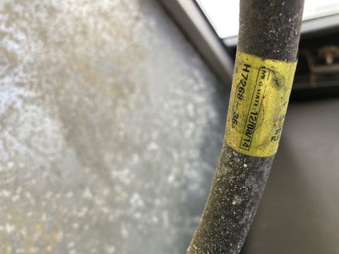 2015 Ford F-550 - Hose with a manufacturing date of December 8, 2014, is visible.