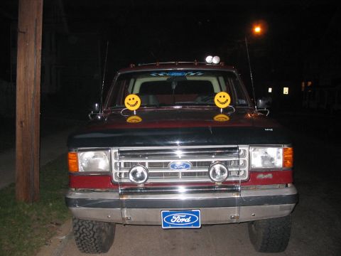 1989 Ford Bronco - this can blind anyone!