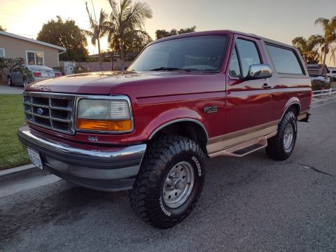 1994 Ford Bronco - This 1994 Ford Bronco is shown from the front three-quarter view.