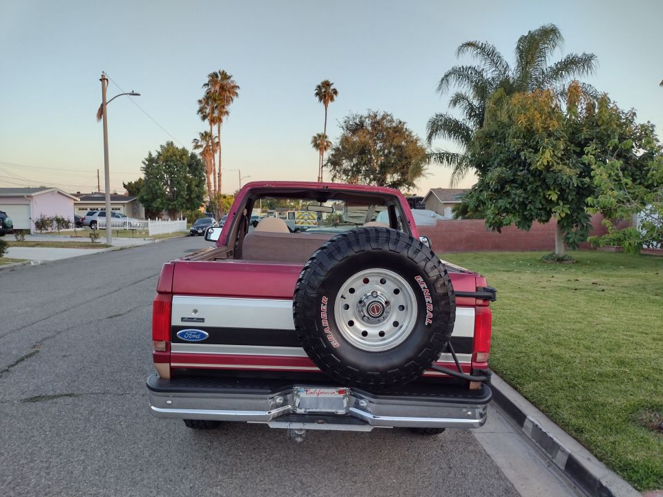 1994 Ford Bronco rear view with spare tire