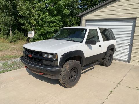 1995 Chevrolet Tahoe photo