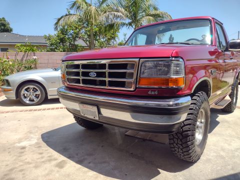 1994 Ford Bronco photo