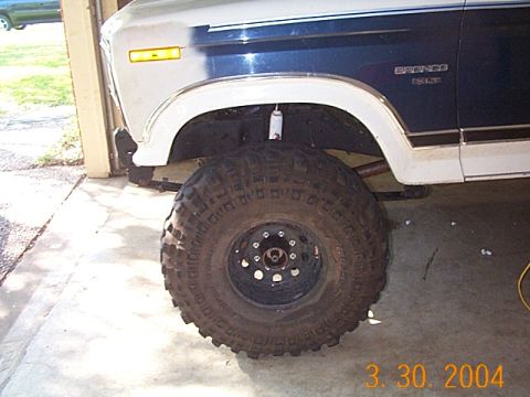 1986 Ford Bronco - 38s