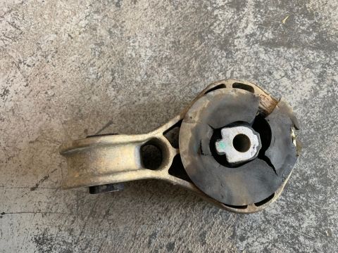 2008 Ford Focus - This engine mount appears to be broken and in need of replacement.