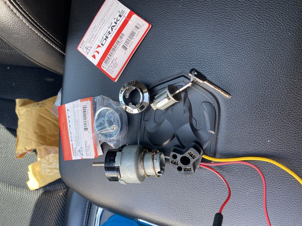 Ignition switch, lock cylinder, and key set with Drake packaging