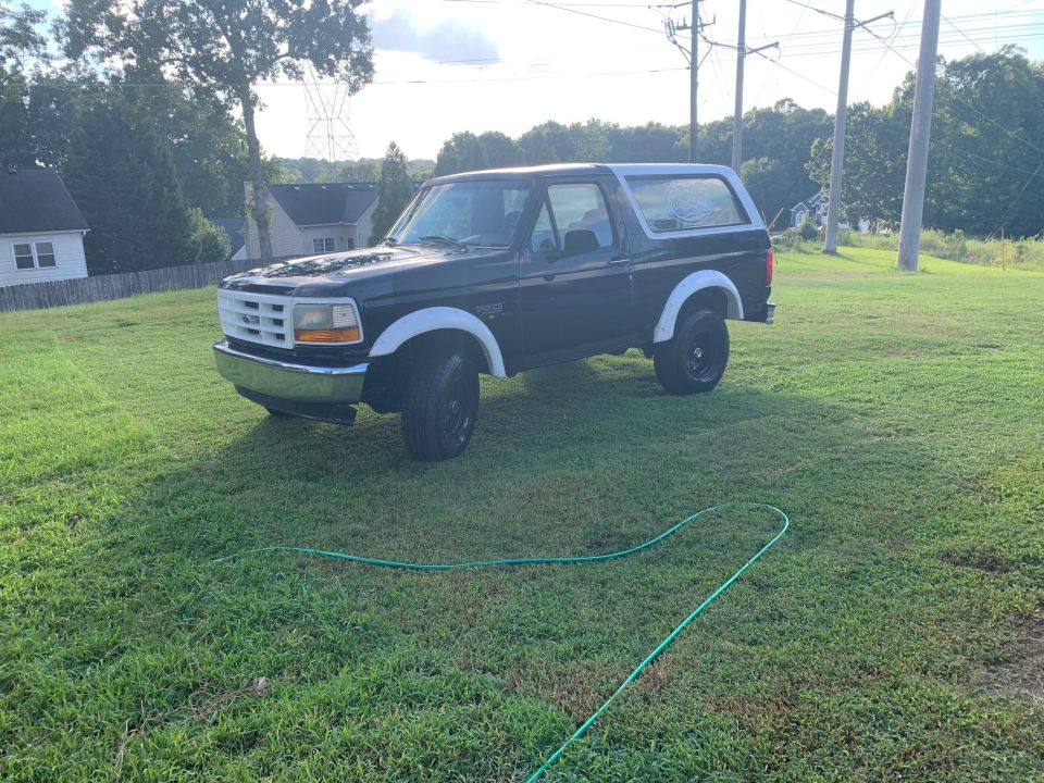 1996 Ford Bronco “runner”