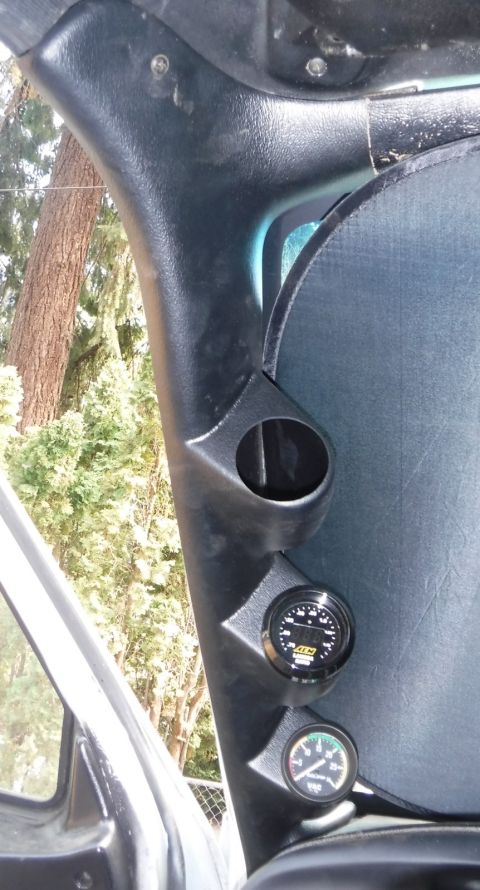 1992 Ford Bronco - Swapped out the universal pillar pod for an AutoMeter custom fit one and added the wideband O2 gauge (bung being added soon for the sensor).