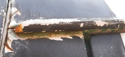 1992 Ford Bronco - Prepping the drip rail and b-pillar for repair. Because Bronco.