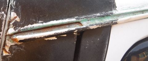 1992 Ford Bronco - Prepping the drip rail and b-pillar for repair. Because Bronco.