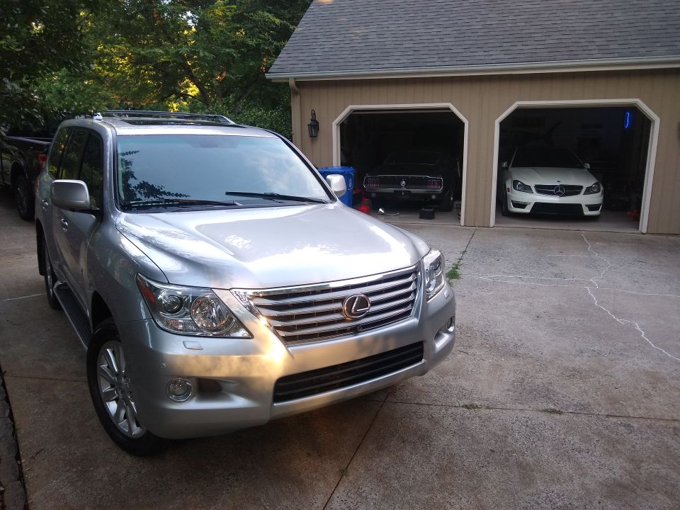 2008 Lexus LX 470 “Actually an LX570 but SM doesn't have that model..”