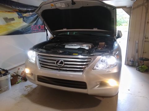 2008 Lexus LX 470 photo