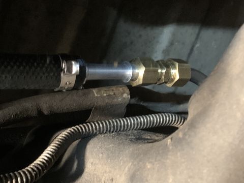 2002 Ford Ranger - Connection to the steel fuel line feeding the fuel rail